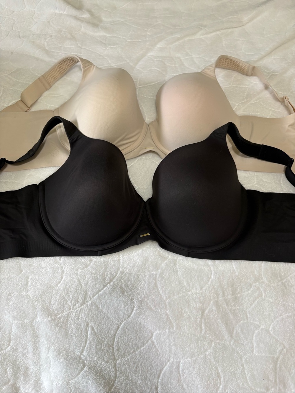 Cacique Smooth T-Shirt Bra Set - Black & Nude